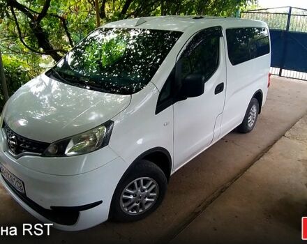 Белый Ниссан NV200, объемом двигателя 1.5 л и пробегом 244 тыс. км за 10300 $, фото 6 на Automoto.ua