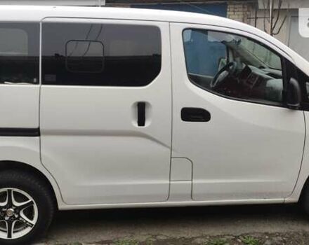 Білий Ніссан NV200, об'ємом двигуна 1.46 л та пробігом 150 тис. км за 9500 $, фото 4 на Automoto.ua