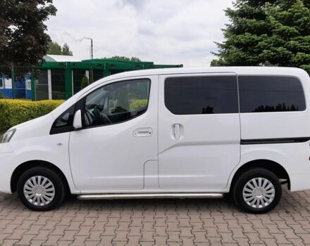 Белый Ниссан NV200, объемом двигателя 1.5 л и пробегом 171 тыс. км за 7800 $, фото 5 на Automoto.ua