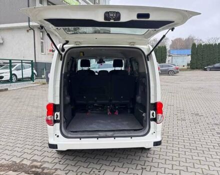 Белый Ниссан NV200, объемом двигателя 1.5 л и пробегом 210 тыс. км за 13000 $, фото 11 на Automoto.ua