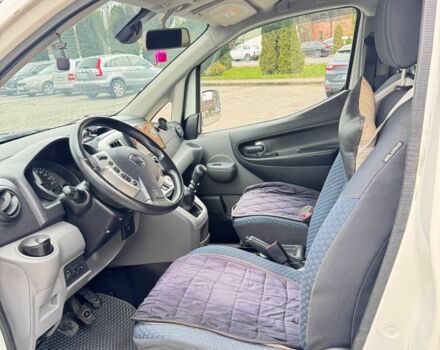 Белый Ниссан NV200, объемом двигателя 1.5 л и пробегом 210 тыс. км за 13000 $, фото 6 на Automoto.ua