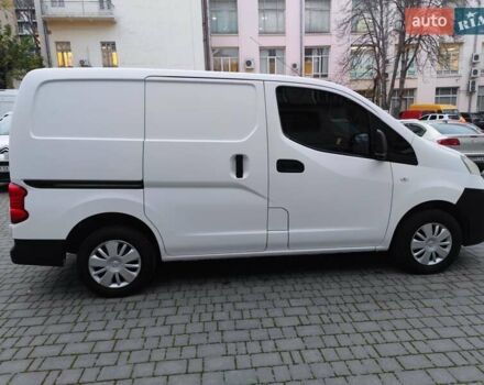 Білий Ніссан NV200, об'ємом двигуна 1.46 л та пробігом 245 тис. км за 6000 $, фото 5 на Automoto.ua