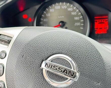 Белый Ниссан NV200, объемом двигателя 1.5 л и пробегом 210 тыс. км за 13000 $, фото 4 на Automoto.ua