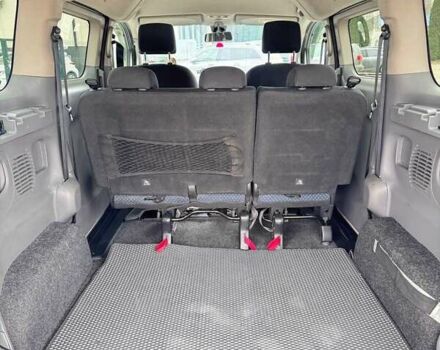 Белый Ниссан NV200, объемом двигателя 1.5 л и пробегом 210 тыс. км за 13000 $, фото 12 на Automoto.ua