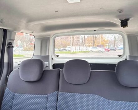 Белый Ниссан NV200, объемом двигателя 1.5 л и пробегом 210 тыс. км за 13000 $, фото 5 на Automoto.ua