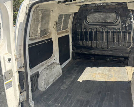 Белый Ниссан NV200, объемом двигателя 1.5 л и пробегом 295 тыс. км за 6800 $, фото 14 на Automoto.ua