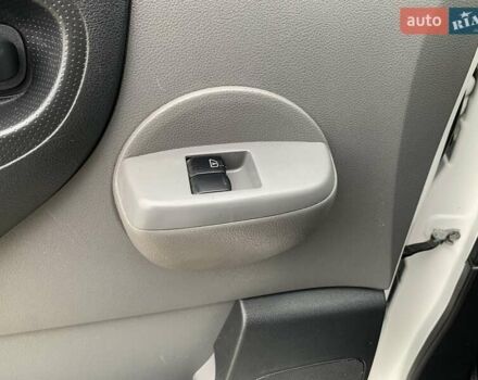 Білий Ніссан NV200, об'ємом двигуна 1.5 л та пробігом 190 тис. км за 12800 $, фото 26 на Automoto.ua