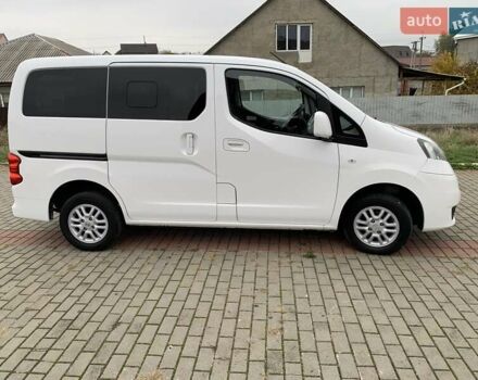Білий Ніссан NV200, об'ємом двигуна 1.5 л та пробігом 190 тис. км за 12800 $, фото 8 на Automoto.ua
