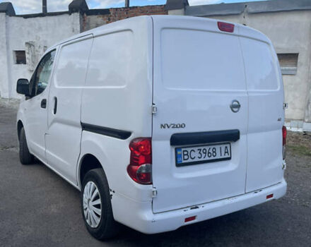 Белый Ниссан NV200, объемом двигателя 1.5 л и пробегом 126 тыс. км за 8500 $, фото 2 на Automoto.ua