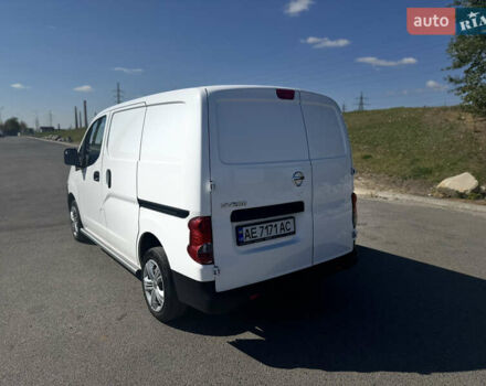 Белый Ниссан NV200, объемом двигателя 1.46 л и пробегом 146 тыс. км за 9900 $, фото 5 на Automoto.ua