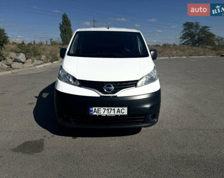 Белый Ниссан NV200, объемом двигателя 1.46 л и пробегом 146 тыс. км за 9900 $, фото 1 на Automoto.ua