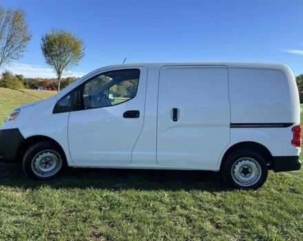 Білий Ніссан NV200, об'ємом двигуна 2 л та пробігом 31 тис. км за 1200 $, фото 2 на Automoto.ua