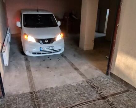 Білий Ніссан NV200, об'ємом двигуна 2 л та пробігом 60 тис. км за 16500 $, фото 23 на Automoto.ua