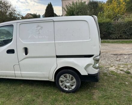 Белый Ниссан NV200, объемом двигателя 0 л и пробегом 204 тыс. км за 5900 $, фото 8 на Automoto.ua