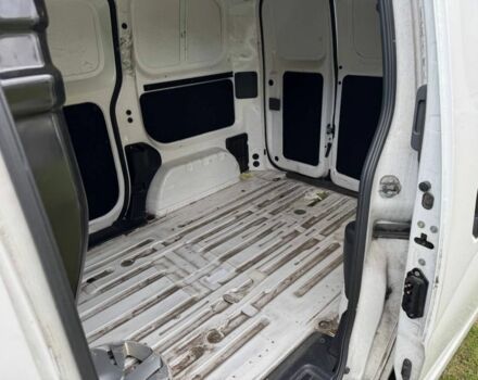 Белый Ниссан NV200, объемом двигателя 0 л и пробегом 204 тыс. км за 5900 $, фото 14 на Automoto.ua