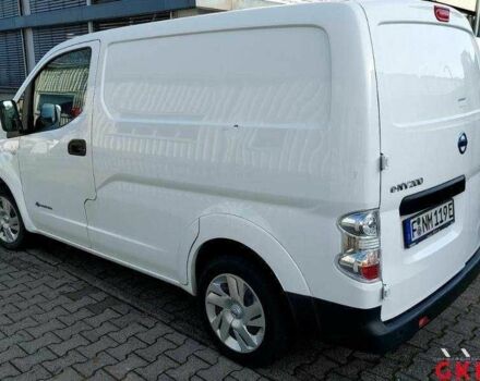 Білий Ніссан NV200, об'ємом двигуна 0 л та пробігом 3 тис. км за 3500 $, фото 1 на Automoto.ua