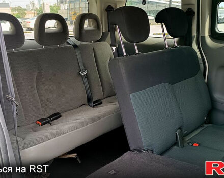 Белый Ниссан NV200, объемом двигателя 0 л и пробегом 146 тыс. км за 10500 $, фото 8 на Automoto.ua