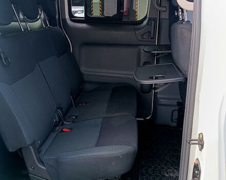 Белый Ниссан NV200, объемом двигателя 0 л и пробегом 146 тыс. км за 10500 $, фото 7 на Automoto.ua