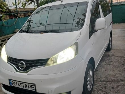 Белый Ниссан NV200, объемом двигателя 1.5 л и пробегом 205 тыс. км за 11100 $, фото 1 на Automoto.ua