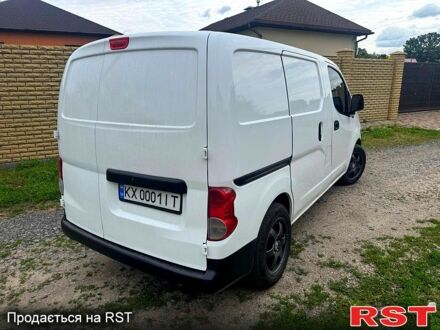 Білий Ніссан NV200, об'ємом двигуна 2 л та пробігом 240 тис. км за 8333 $, фото 1 на Automoto.ua