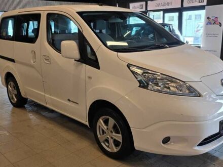 Білий Ніссан NV200, об'ємом двигуна 0 л та пробігом 70 тис. км за 8100 $, фото 1 на Automoto.ua