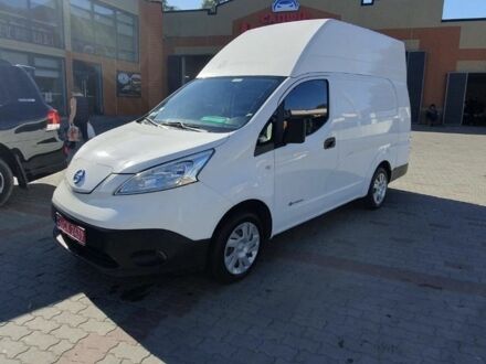 Белый Ниссан NV200, объемом двигателя 0 л и пробегом 26 тыс. км за 13500 $, фото 1 на Automoto.ua