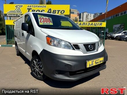 Білий Ніссан NV200, об'ємом двигуна 2 л та пробігом 201 тис. км за 8999 $, фото 1 на Automoto.ua