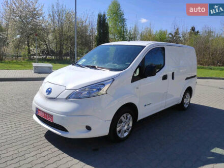 Ниссан NV200 2018 в Кривом Роге на Automoto.ua Белый Ниссан NV200, объемом двигателя 0 л и пробегом 129 тыс. км за 11300 $, фото 1 на Automoto.ua