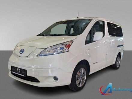 Білий Ніссан NV200, об'ємом двигуна 0 л та пробігом 86 тис. км за 13698 $, фото 1 на Automoto.ua