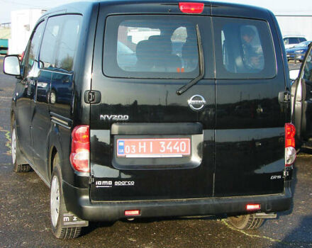 Чорний Ніссан NV200, об'ємом двигуна 0 л та пробігом 210 тис. км за 10200 $, фото 5 на Automoto.ua