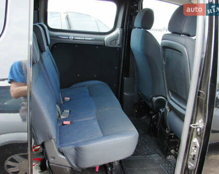 Черный Ниссан NV200, объемом двигателя 1.6 л и пробегом 210 тыс. км за 10200 $, фото 10 на Automoto.ua