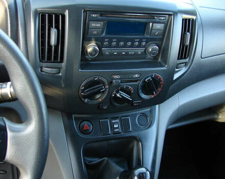 Чорний Ніссан NV200, об'ємом двигуна 0 л та пробігом 210 тис. км за 10200 $, фото 12 на Automoto.ua