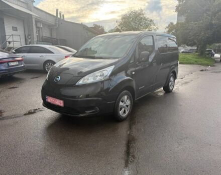 Черный Ниссан NV200, объемом двигателя 0 л и пробегом 135 тыс. км за 9500 $, фото 2 на Automoto.ua