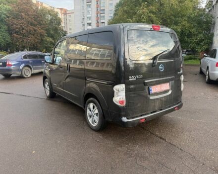 Черный Ниссан NV200, объемом двигателя 0 л и пробегом 135 тыс. км за 9500 $, фото 4 на Automoto.ua