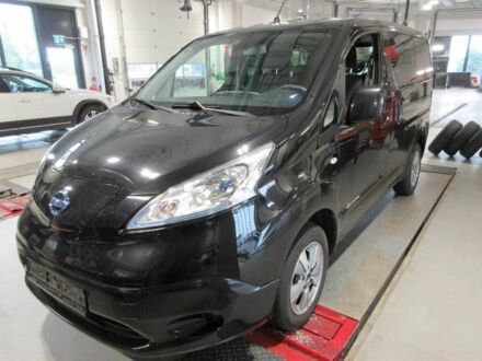 Чорний Ніссан NV200, об'ємом двигуна 0 л та пробігом 96 тис. км за 6773 $, фото 1 на Automoto.ua