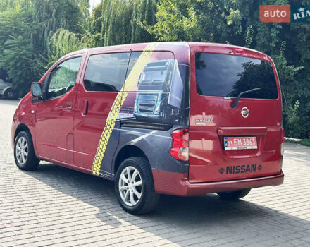 Красный Ниссан NV200, объемом двигателя 1.5 л и пробегом 212 тыс. км за 9200 $, фото 7 на Automoto.ua