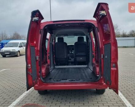 Червоний Ніссан NV200, об'ємом двигуна 2 л та пробігом 95 тис. км за 12300 $, фото 3 на Automoto.ua