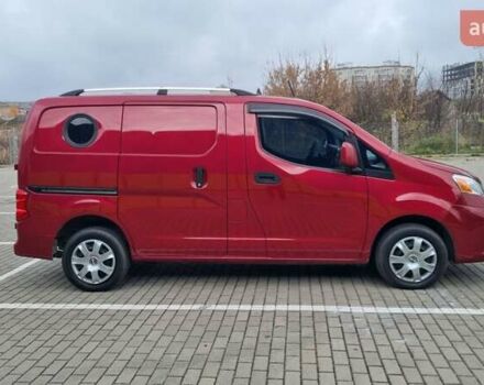 Червоний Ніссан NV200, об'ємом двигуна 2 л та пробігом 95 тис. км за 12300 $, фото 2 на Automoto.ua
