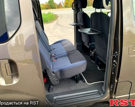 Ниссан NV200, объемом двигателя 1.5 л и пробегом 218 тыс. км за 12600 $, фото 4 на Automoto.ua