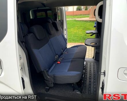 Ниссан NV200, объемом двигателя 1.5 л и пробегом 190 тыс. км за 12800 $, фото 8 на Automoto.ua