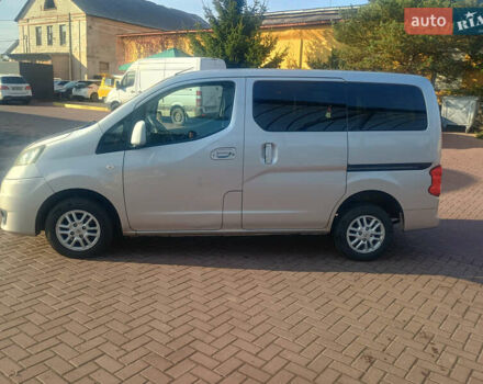 Сірий Ніссан NV200, об'ємом двигуна 1.46 л та пробігом 187 тис. км за 8750 $, фото 1 на Automoto.ua