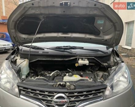 Серый Ниссан NV200, объемом двигателя 1.5 л и пробегом 175 тыс. км за 12900 $, фото 3 на Automoto.ua