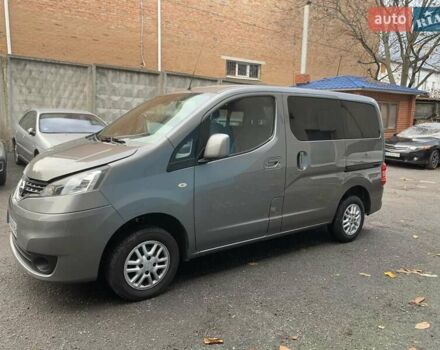 Серый Ниссан NV200, объемом двигателя 1.5 л и пробегом 175 тыс. км за 12900 $, фото 4 на Automoto.ua