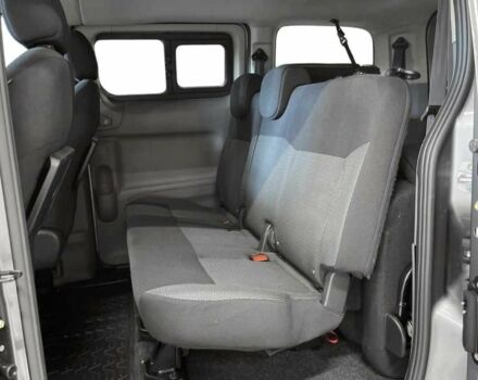 Сірий Ніссан NV200, об'ємом двигуна 0 л та пробігом 70 тис. км за 16300 $, фото 5 на Automoto.ua