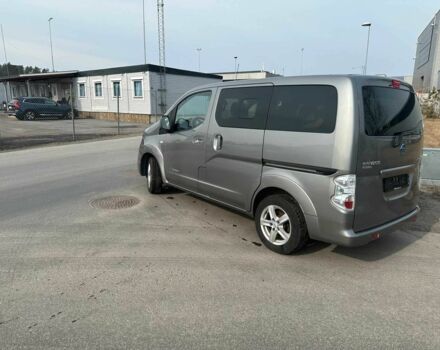 Серый Ниссан NV200, объемом двигателя 0 л и пробегом 90 тыс. км за 14000 $, фото 13 на Automoto.ua
