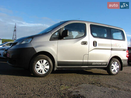 Серый Ниссан NV200, объемом двигателя 1.5 л и пробегом 223 тыс. км за 9800 $, фото 1 на Automoto.ua