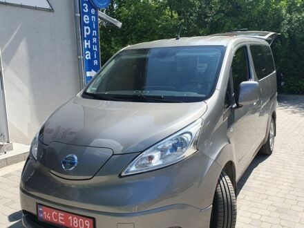 Ніссан NV200 2015 у Львові на Automoto.ua Сірий Ніссан NV200, об'ємом двигуна 2 л та пробігом 115 тис. км за 9600 $, фото 1 на Automoto.ua