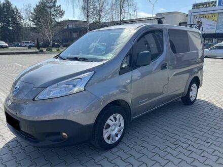 Сірий Ніссан NV200, об'ємом двигуна 0 л та пробігом 70 тис. км за 12900 $, фото 1 на Automoto.ua