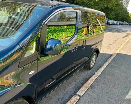 Синій Ніссан NV200, об'ємом двигуна 0 л та пробігом 106 тис. км за 13750 $, фото 4 на Automoto.ua