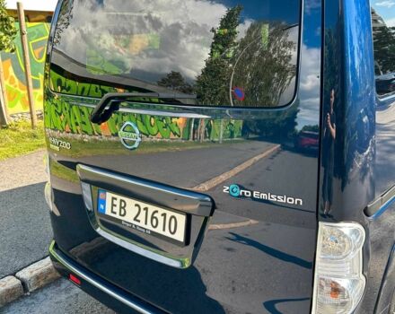 Синій Ніссан NV200, об'ємом двигуна 0 л та пробігом 106 тис. км за 13750 $, фото 5 на Automoto.ua
